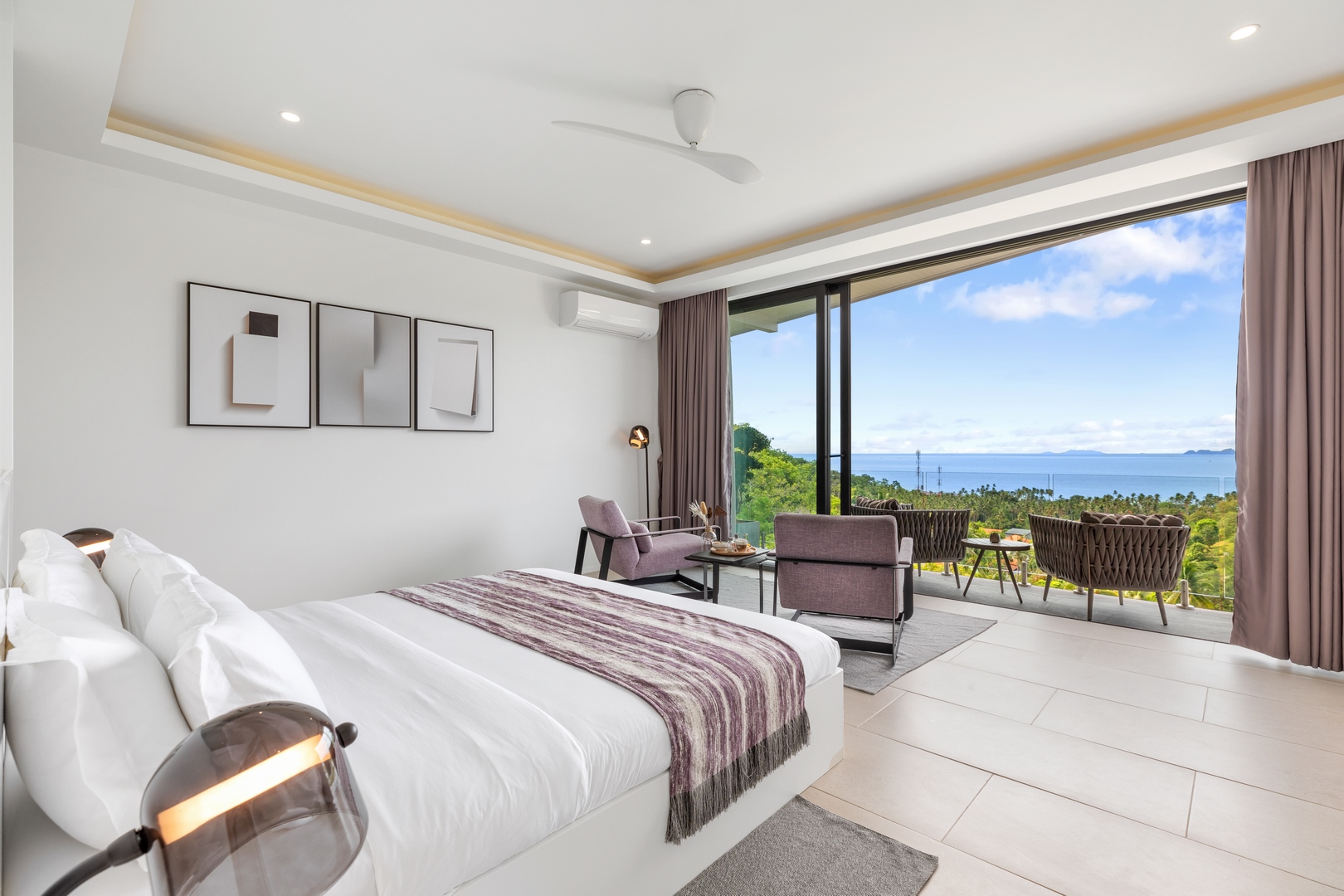 KW Villa – Luxurious 5 Bedroom Seaview Pool Villa in Bangpor for sale