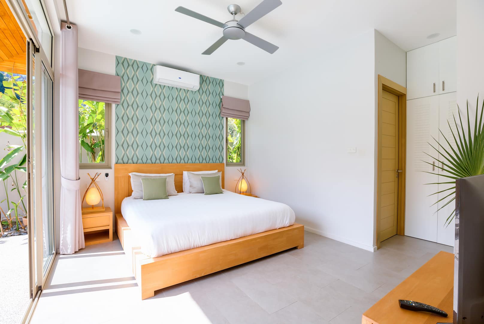 (SOLD) Villa Saona 1 – Chic 3 Bedroom Pool Villa in Lamai for Sale