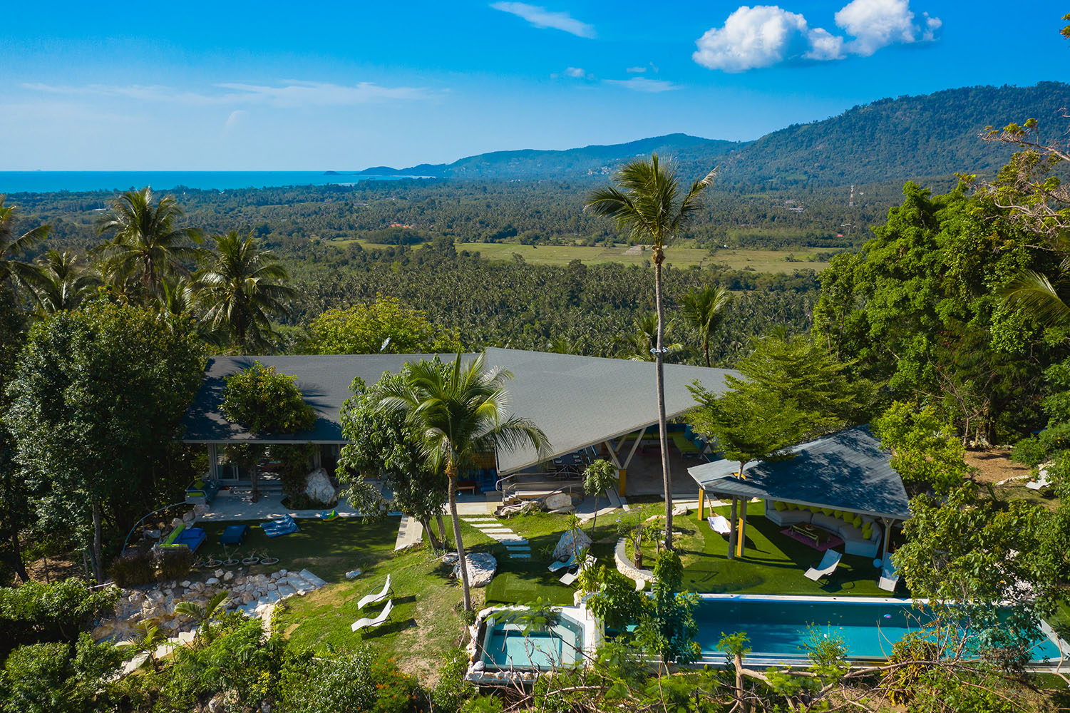 Mountain Top 5 Bedroom Seaview Pool Villa in Taling Ngam for Sale: Mountain Top 5 Bedroom Seaview Pool Villa in Taling Ngam for Sale