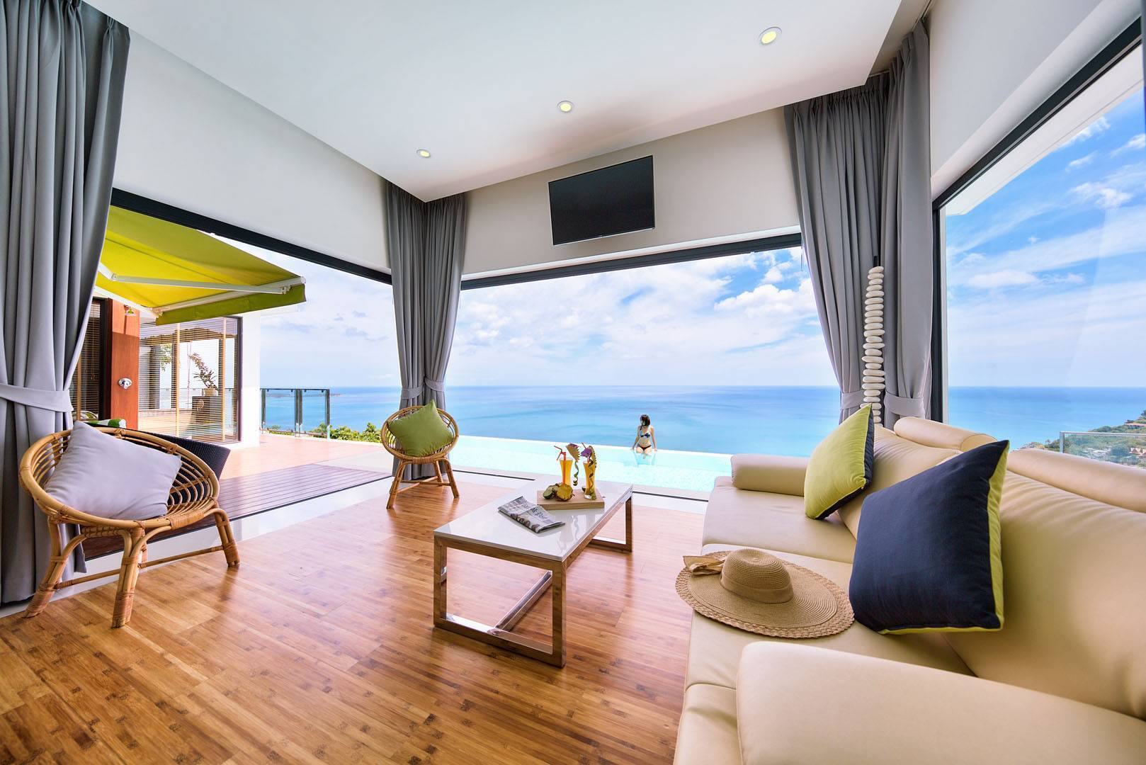 Four Bedroom Award Winning Sea View Villa for Sale or Rent, Chaweng Noi
