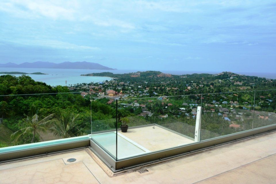 Spacious villa with a splendid panorama of the Gulf of Thailand