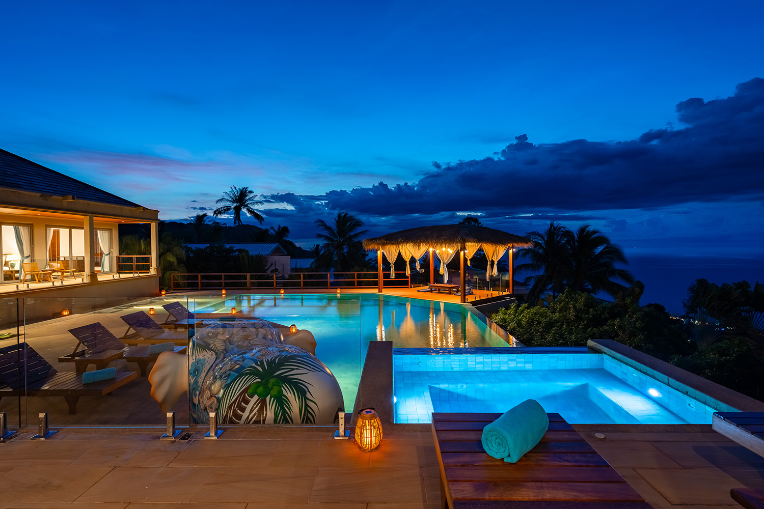 Baan Faa Sai – Renovated 5 Bedroom Seaview Pool Villa in Bangpor for Sale