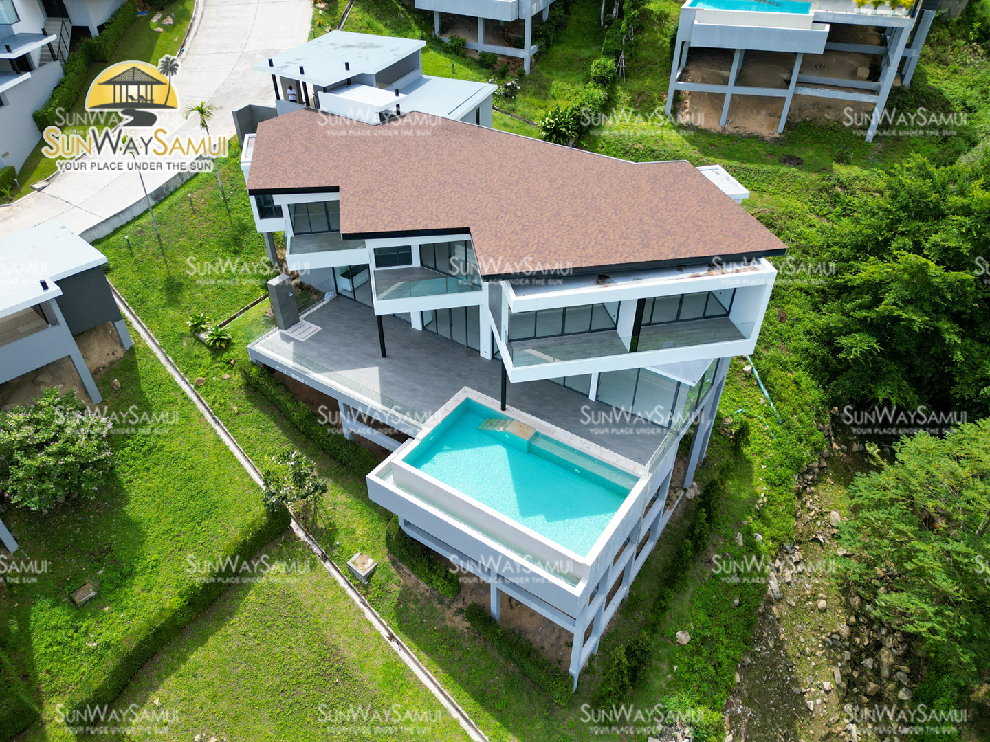 Verano Residence - Quality 4+1 Bedroom Seaview Pool Villa in Chaweng Noi for Sale