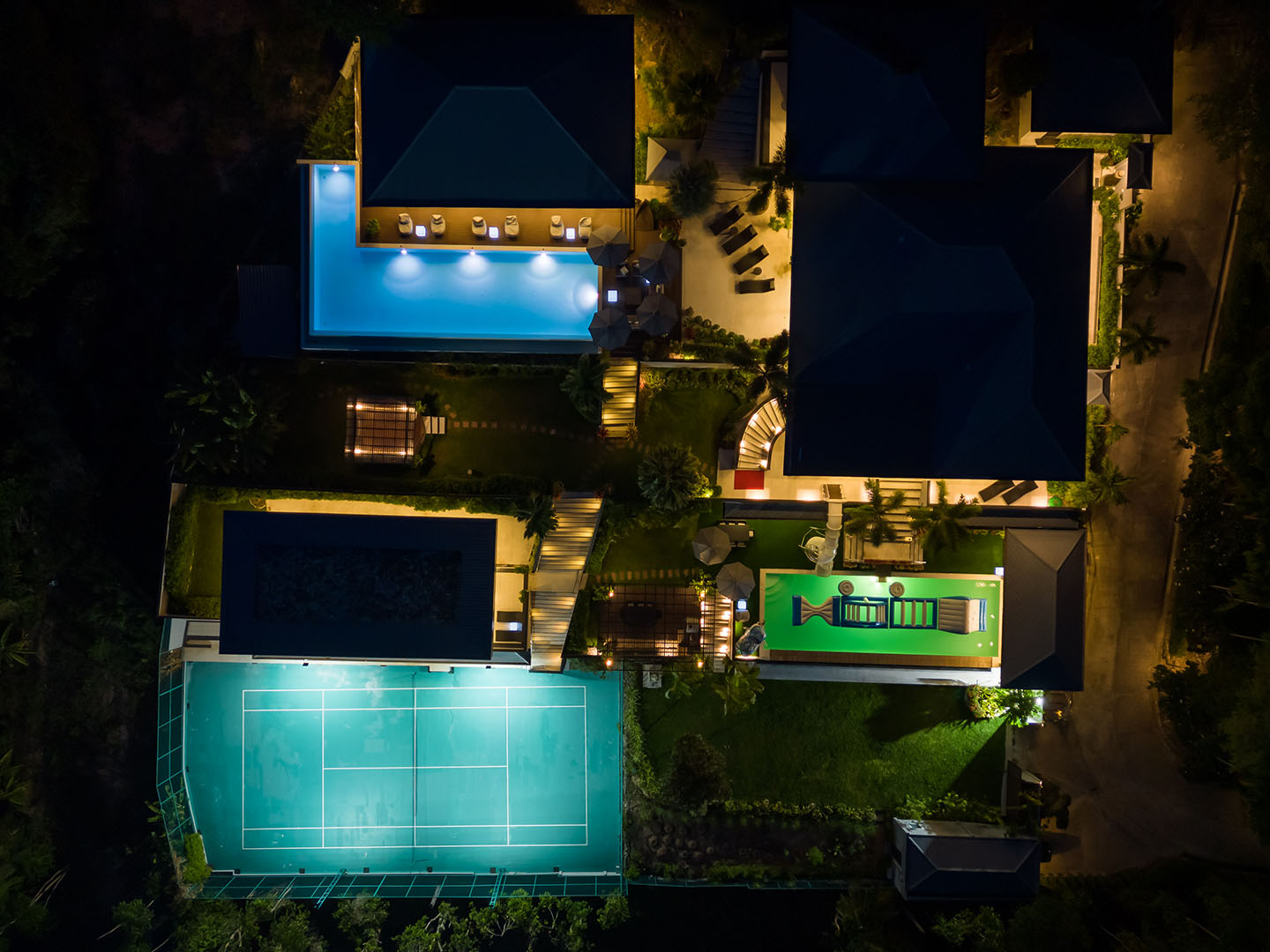 Substantial 9 Bedroom Seaview Pool Villa in Bang Makham for sale