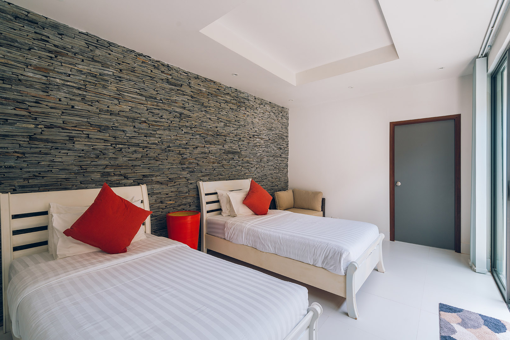 The Peak – Cliffside 5 Bedroom 6 Bathroom Seaview Villa in Bangpor for sale