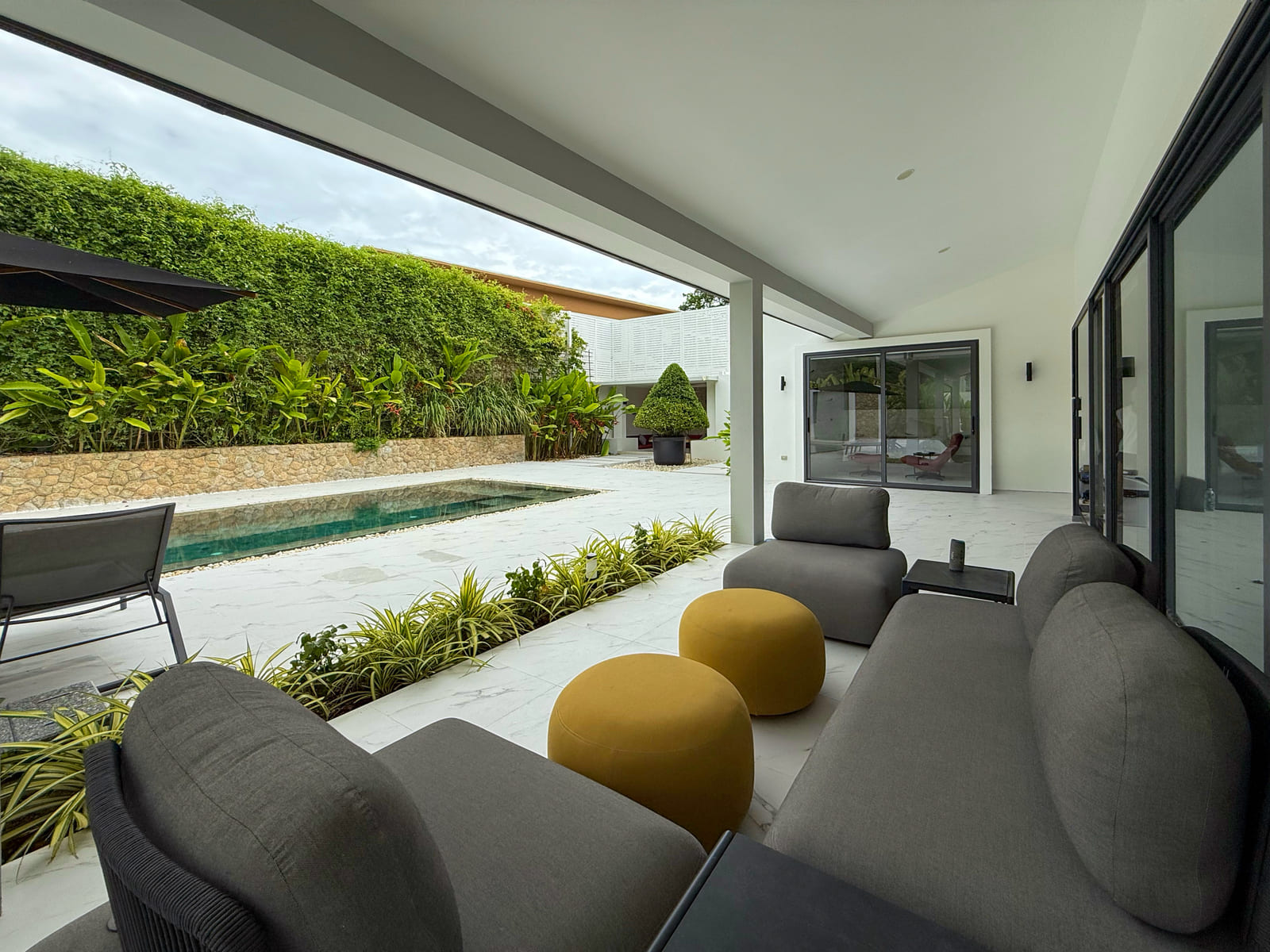 Tropical Balinese 4 Bedroom Garden Pool Villa in Maenam for Sale