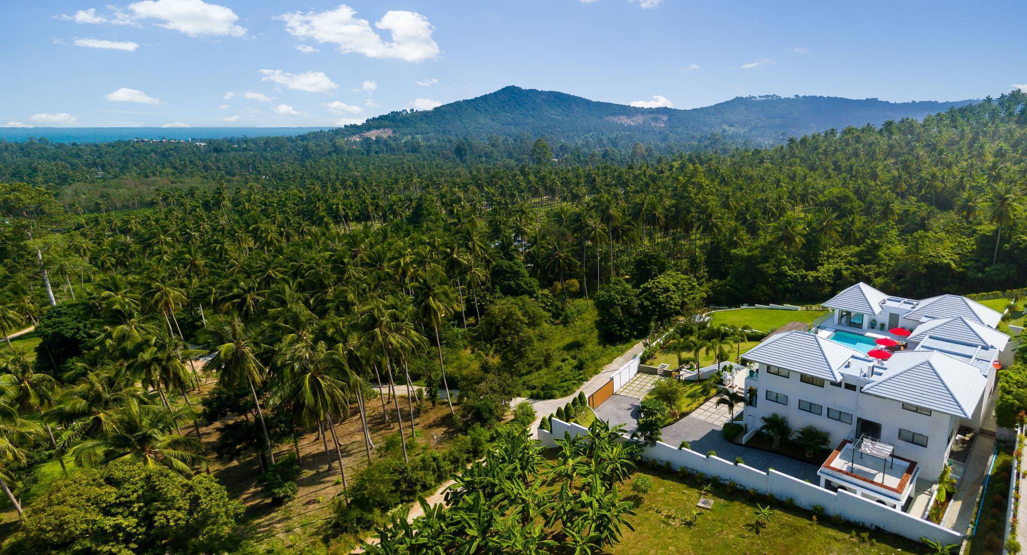 (SOLD) Villa White Lotus - Luxury 7 bedroom Seaview Villa in Maenam for sale