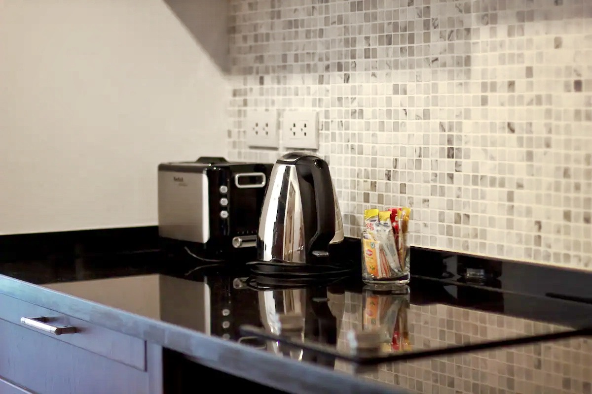 (SOLD) Emerald Condominium – Studio Unit Beachside Condo in Plai Laem for sale