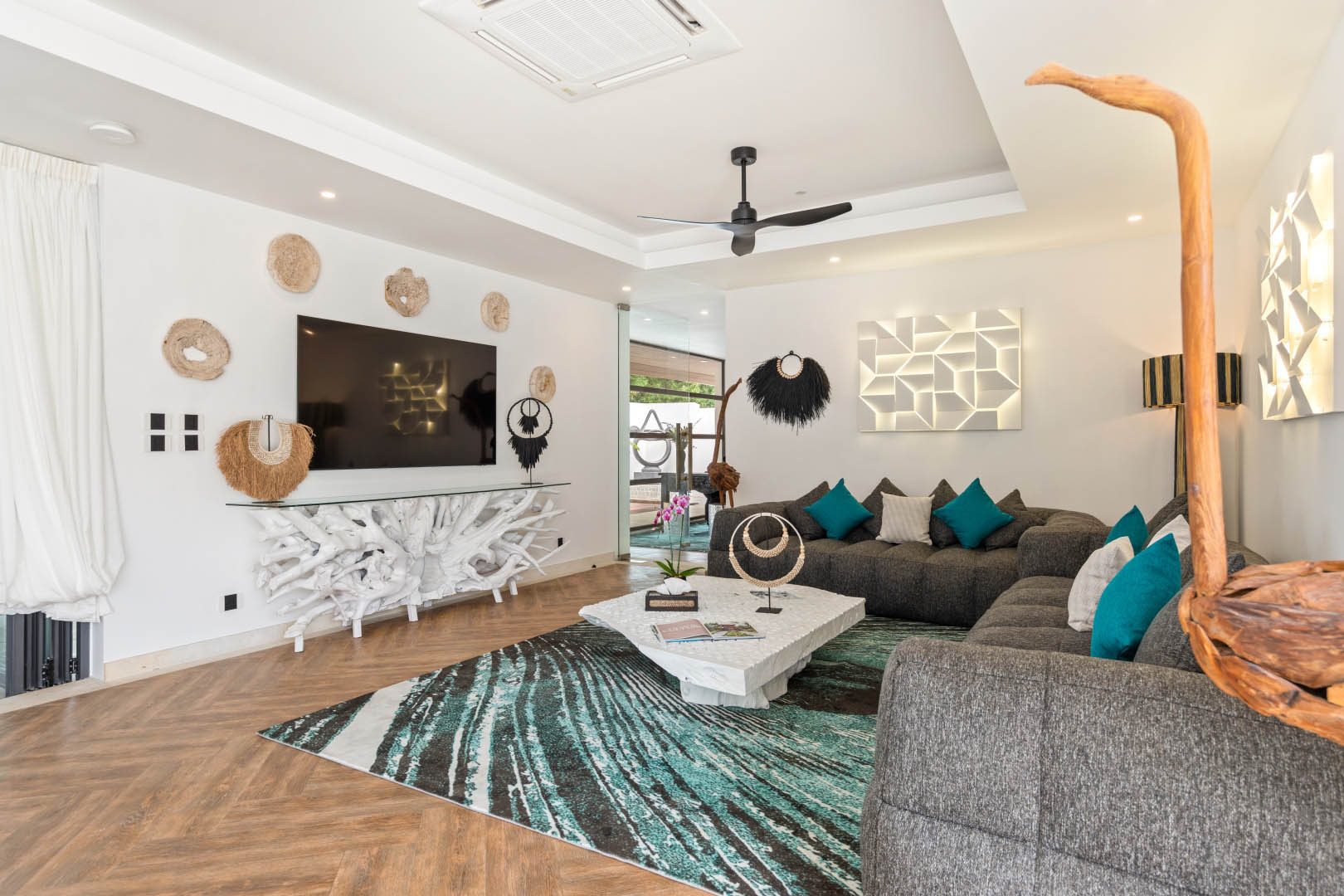 Villa Riverside – Luxury 5 Bedroom Balinese Tropical Retreat in Maenam for sale: Villa Riverside – Luxury 5 Bedroom Balinese Tropical Retreat in Maenam for sale