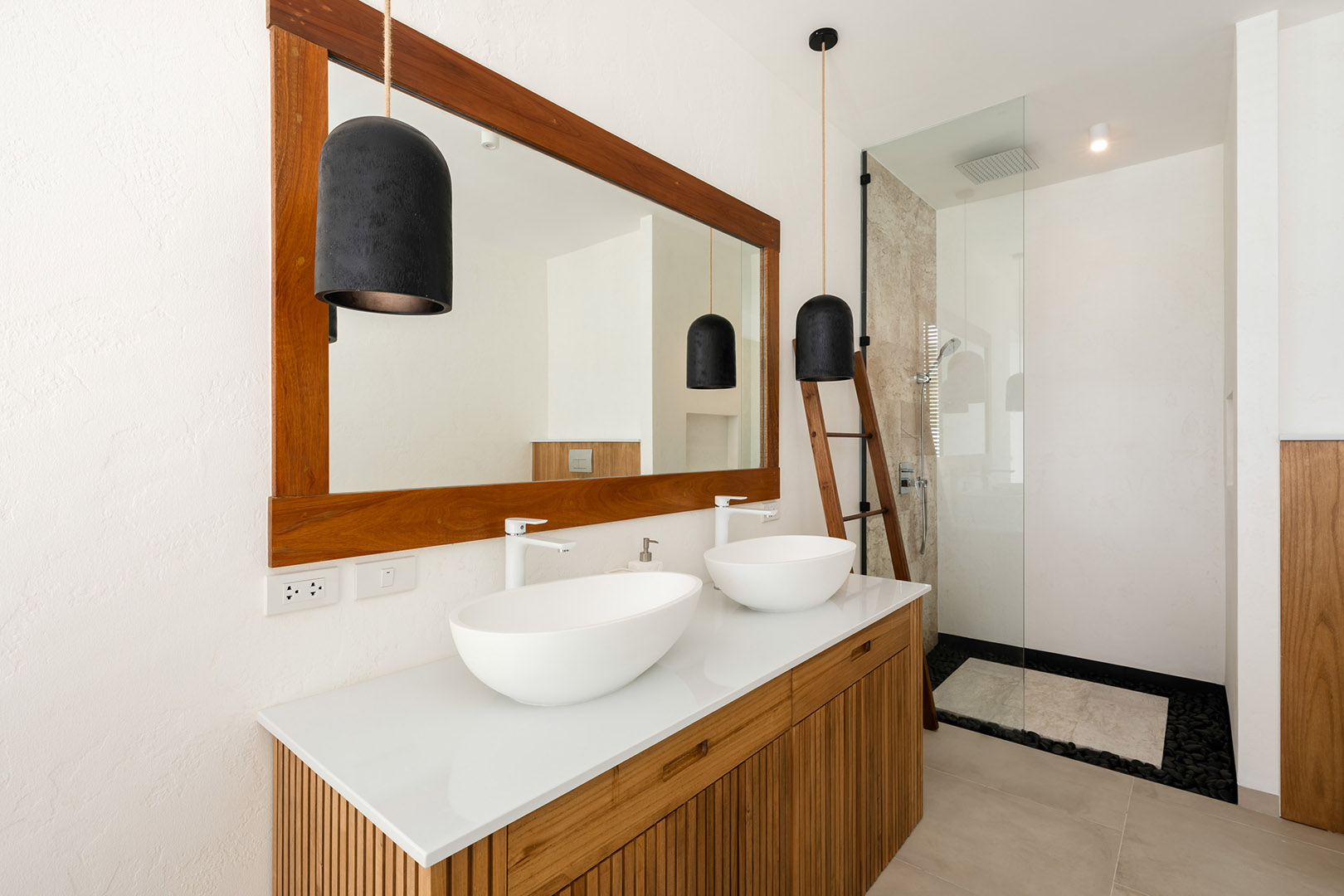 (PRICE REDUCED!) Villa Azure – Mediterranean 5 Bedroom Seaview Pool Villa in Chaweng for sale: Villa Azure – Mediterranean 5 Bedroom Seaview Pool Villa in Chaweng for sale