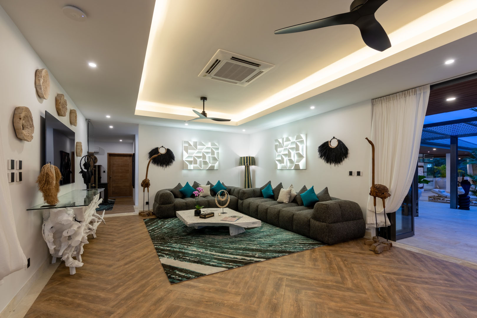 Villa Riverside – Luxury 5 Bedroom Balinese Tropical Retreat in Maenam for sale: Villa Riverside – Luxury 5 Bedroom Balinese Tropical Retreat in Maenam for sale