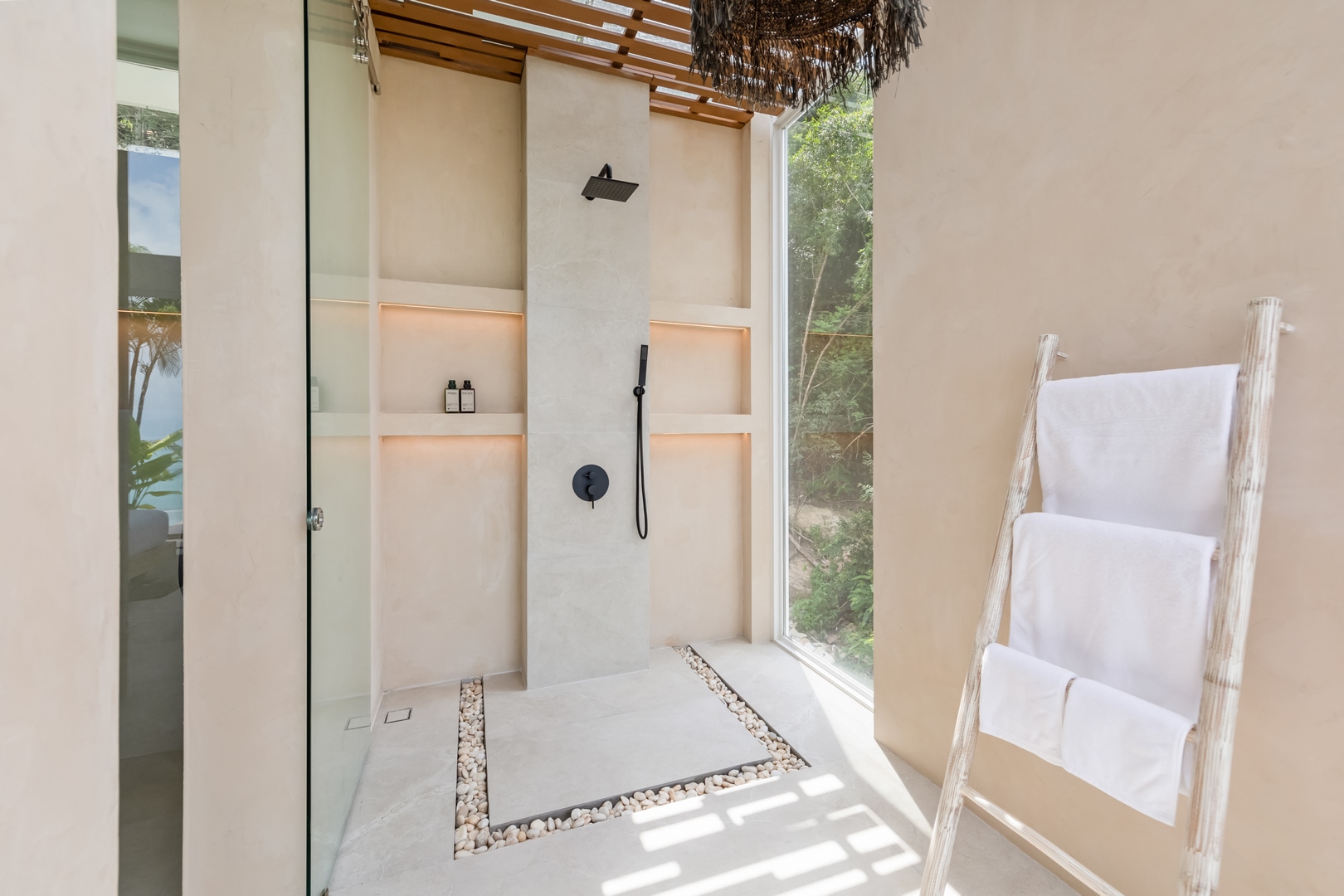 Pacific Palisade Villa Venice – 4 Bedroom Seaview Pool Villa in Bang Por for sale: Pacific Palisades Villa Venice – 4 Bedroom Seaview Pool Villa in Bang Por for sale