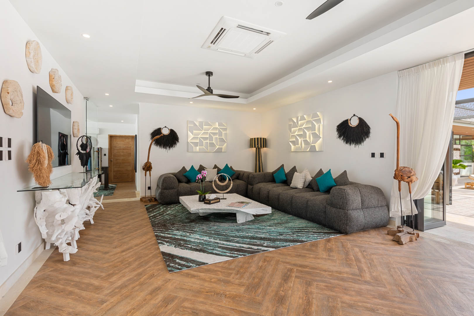 Villa Riverside – Luxury 5 Bedroom Balinese Tropical Retreat in Maenam for sale: Villa Riverside – Luxury 5 Bedroom Balinese Tropical Retreat in Maenam for sale