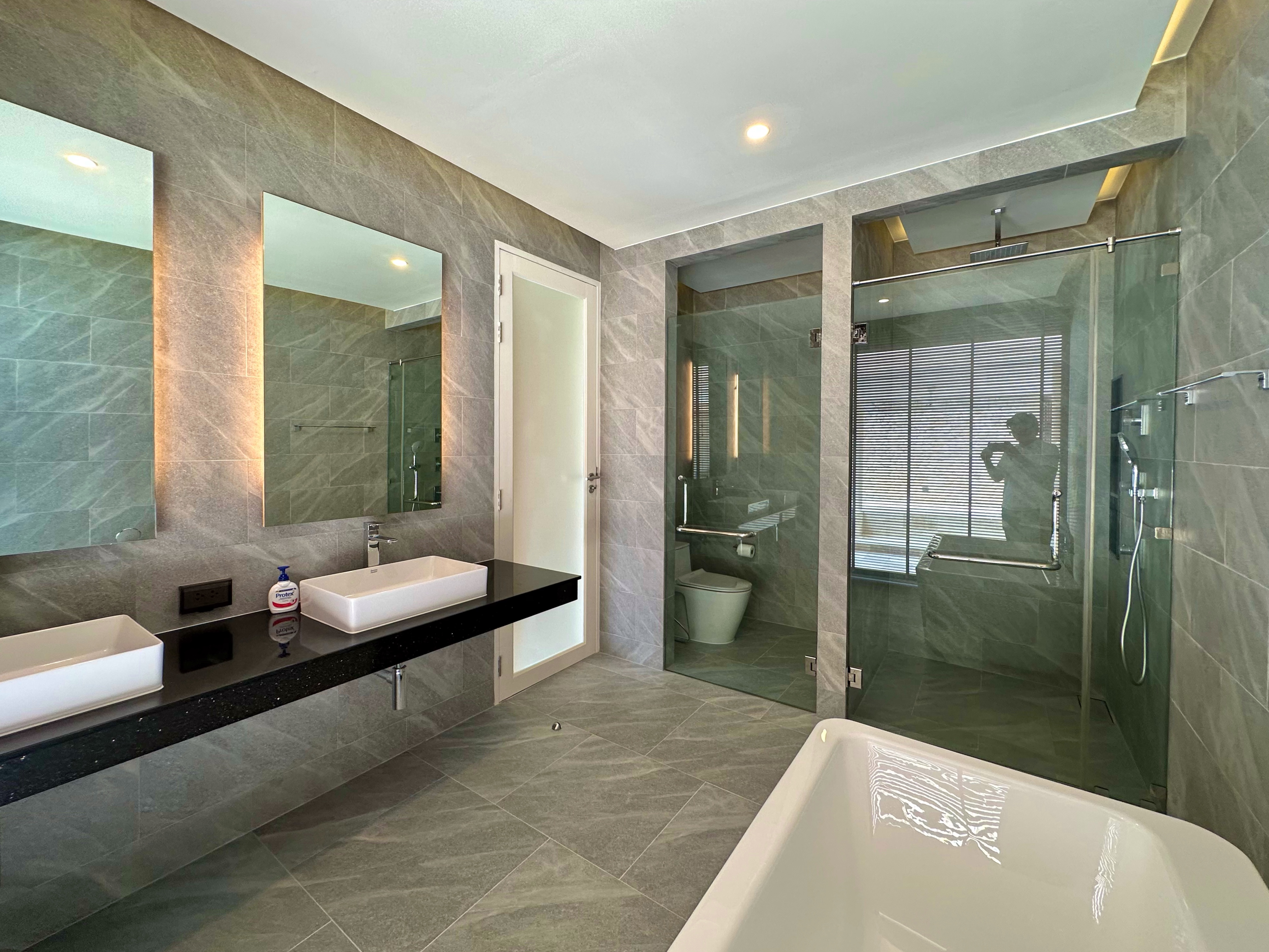 (SOLD) Villa Tujuh - Traditional Tropical 3 Bedroom Seaview Pool Villa in Chaweng Noi For Sale