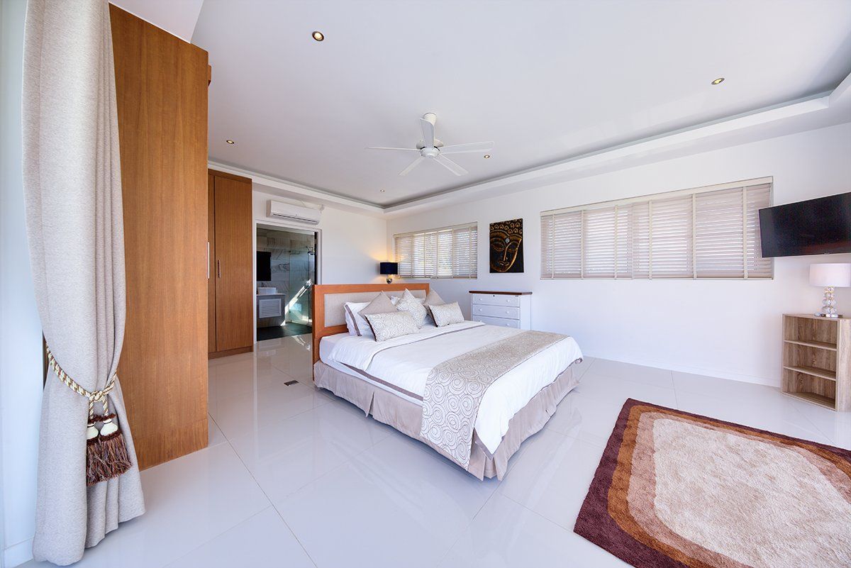 (SOLD) Villa White Lotus - Luxury 7 bedroom Seaview Villa in Maenam for sale
