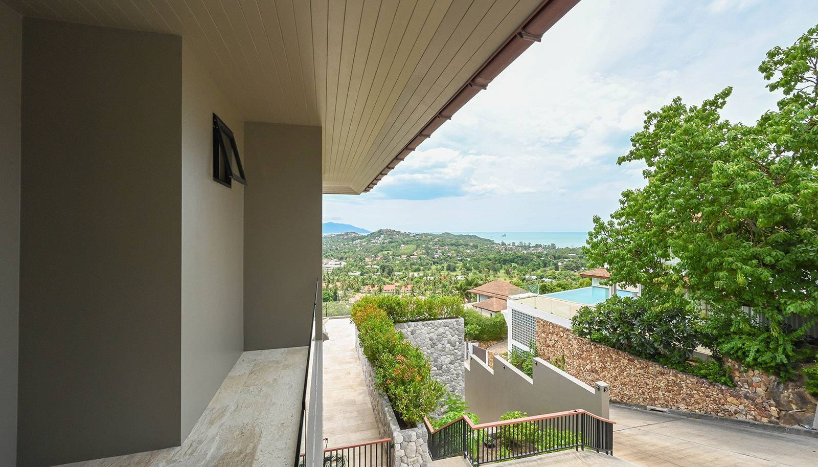 Villa Kelly – Luxury 6 Bedroom Seaview Pool Villa in Plai Laem for sale 