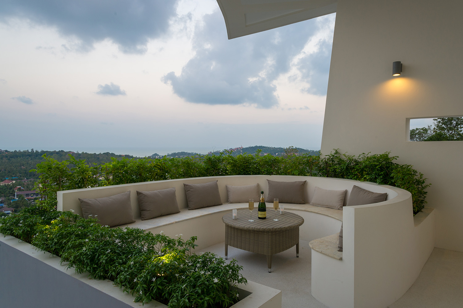 The Ridge Villa 7 – Beautiful 4 Bedroom Seaview Pool Villa in Plai Laem for sale