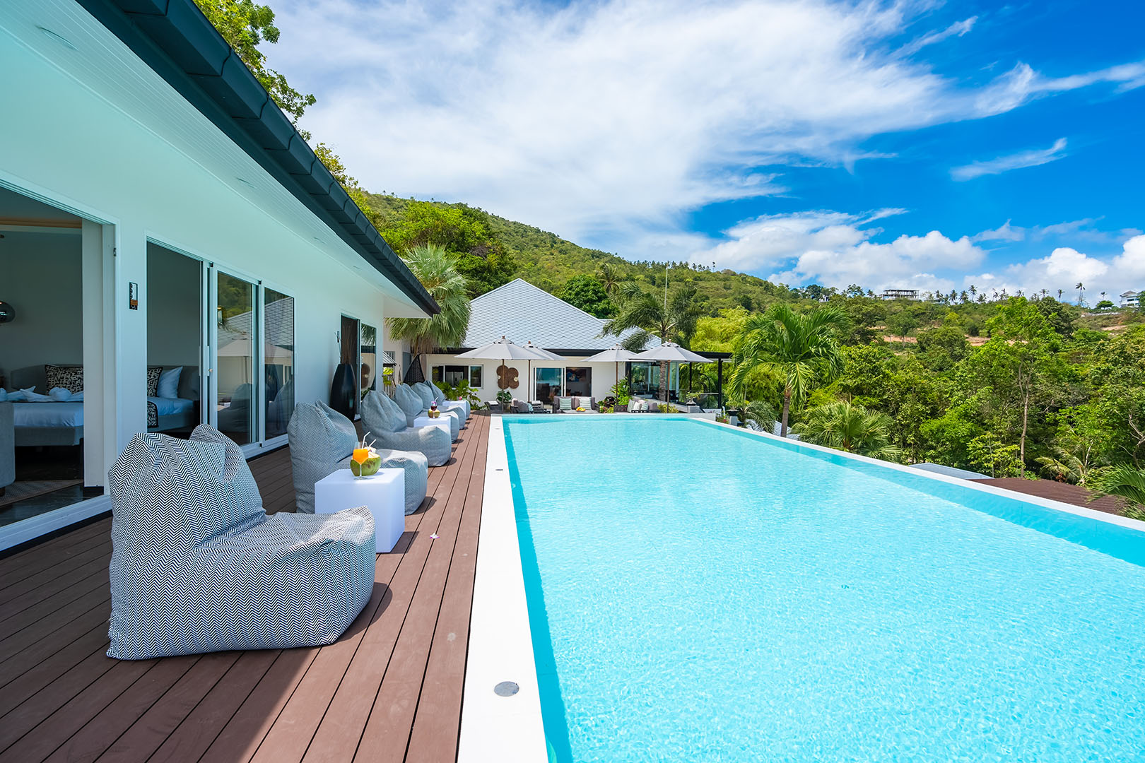 Substantial 9 Bedroom Seaview Pool Villa in Bang Makham for sale