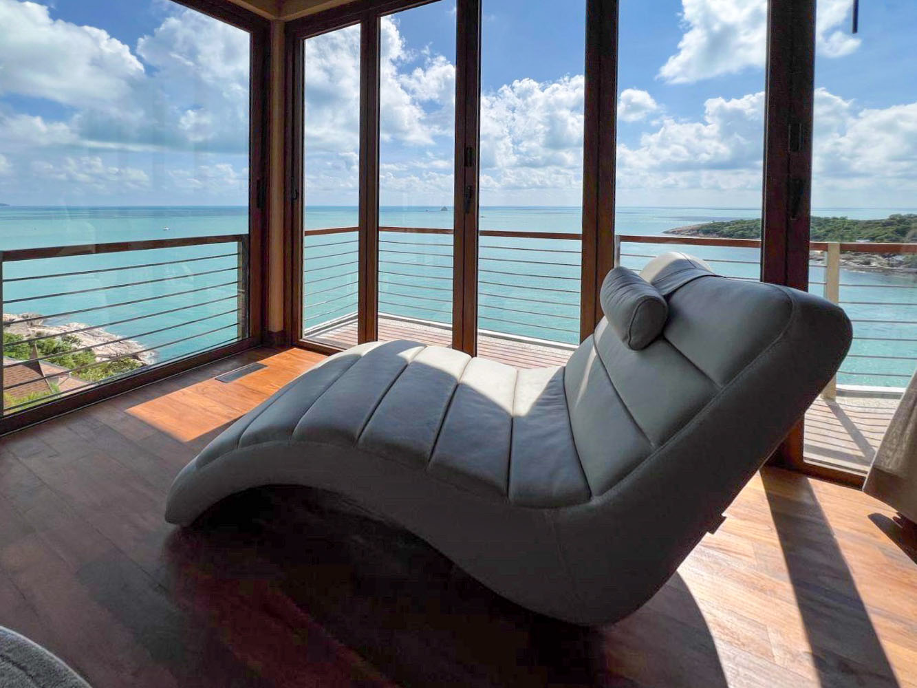 Villa Azure – Exclusive 5 Bedroom Seaview Villa in Tongson Bay for sale: Villa Azure – Exclusive 5 Bedroom Seaview Villa in Tongson Bay for sale