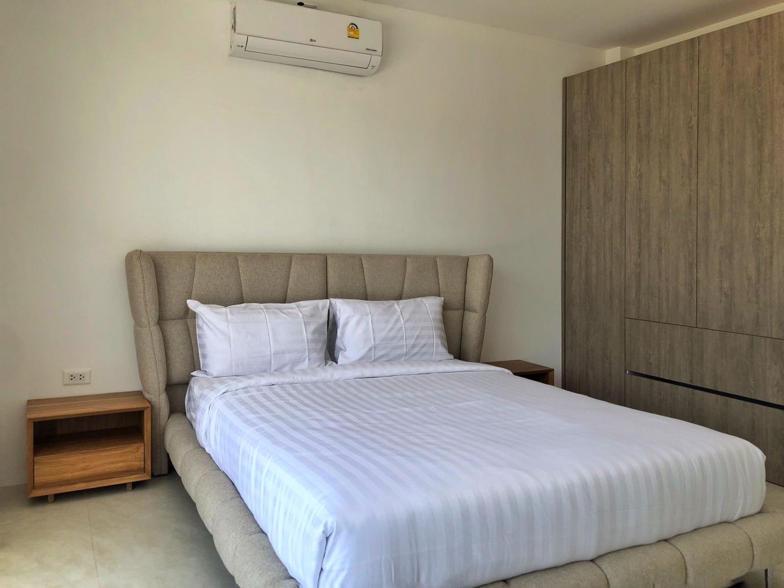 Coco Tropical Plalarn - Beach-Access Modern 3 Bedroom Garden Pool Villa in Maenam for Sale