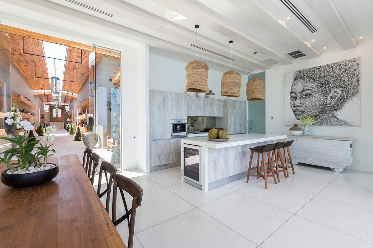 (SOLD) Villa Kirana by Pavana – Luxurious 6 Bedroom Beachfront Villa in Laem Sor for sale