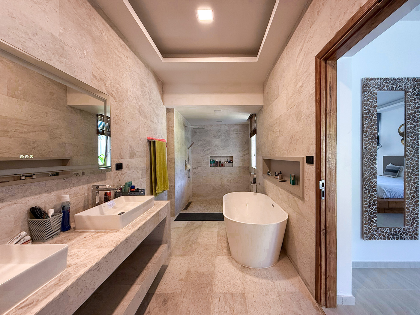 Villa Acacia  - Premium 5 Bedroom Mountain View Pool Villa + 2 Development Plots in Lamai for Sale