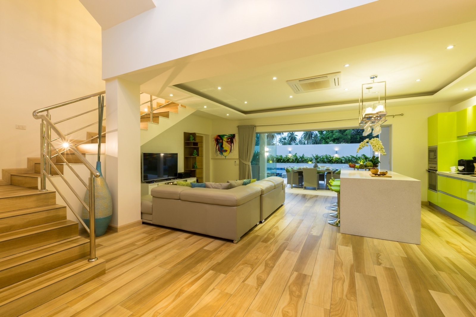 Villa Mojito – Beachside 5 Bedroom Pool Villa in Ban Tai for sale