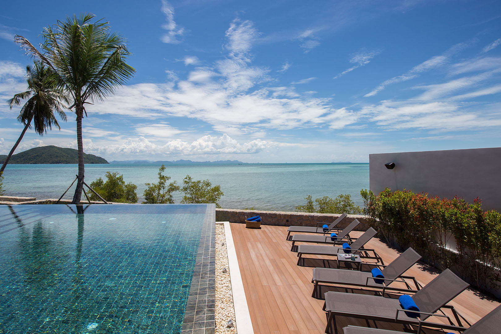 Villa Sea Renity - Ultra-Luxury 7 Bedroom Beachfront Villa in Laem Sor for Sale