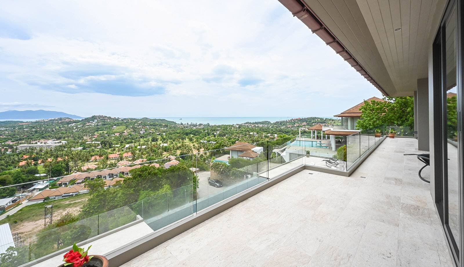 Villa Kelly – Luxury 6 Bedroom Seaview Pool Villa in Plai Laem for sale 