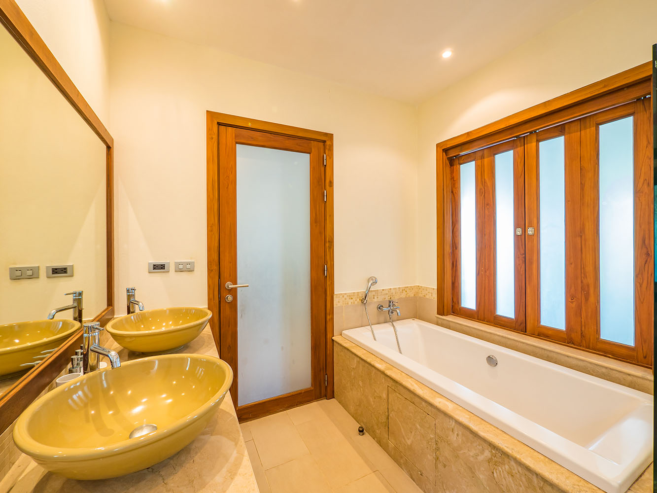 Villa Horizon 20 - Tropical 2 Bedroom Partial Seaview Pool Villa in Choengmon for sale