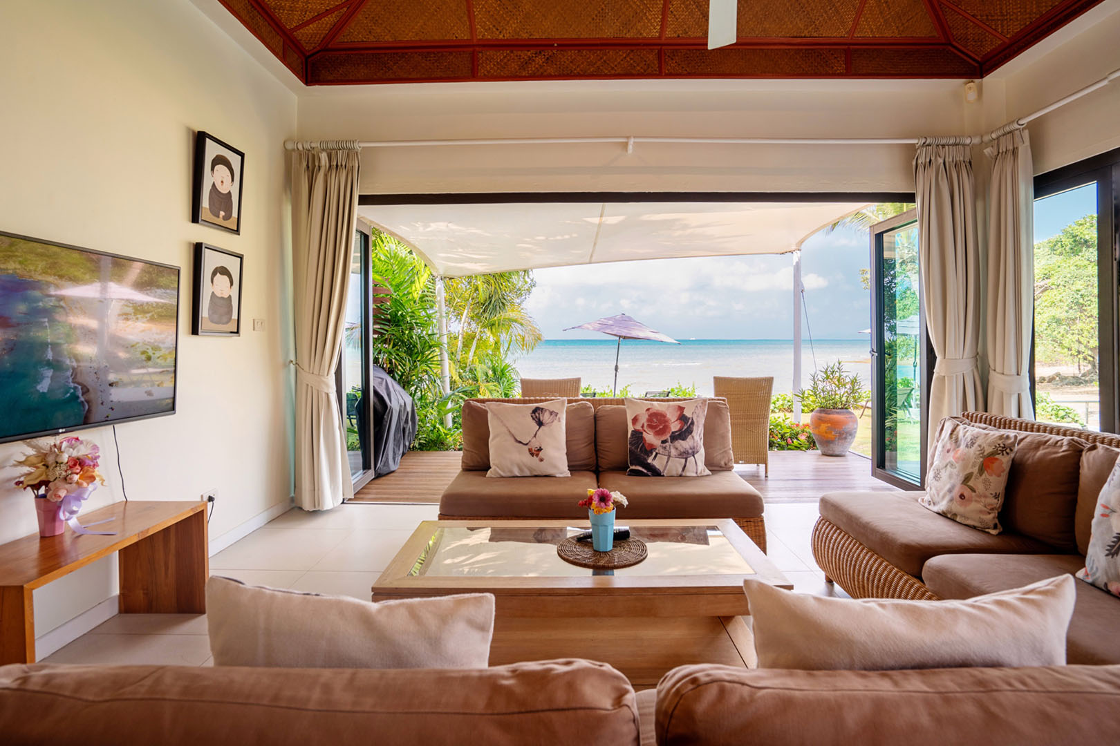 Indu Sunset – Comfortable 4 Bedroom Beachfront Pool Villa in Bang Makham for sale: Indu Sunset – Comfortable 4 Bedroom Beachfront Pool Villa in Bang Makham for sale