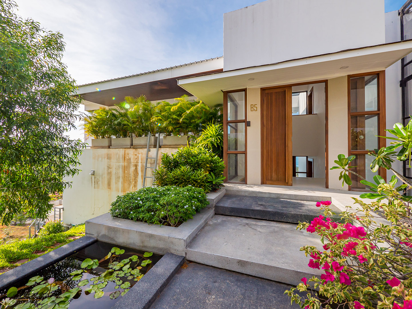 (PRICE REDUCED!) Darika Residence B5 - Dazzling 4 Bedroom Seaview Pool Villa in Bang Por for sale