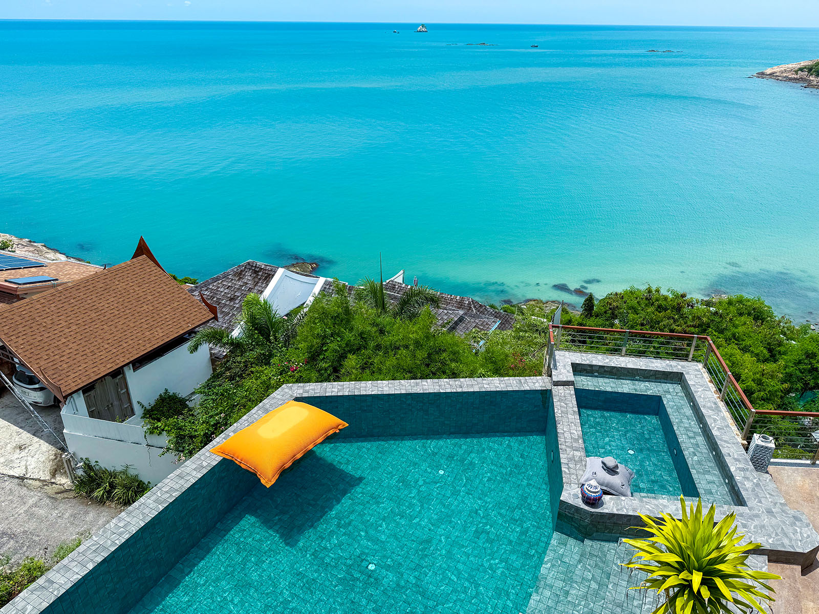 Villa Azure – Exclusive 5 Bedroom Seaview Villa in Tongson Bay for sale: Villa Azure – Exclusive 5 Bedroom Seaview Villa in Tongson Bay for sale