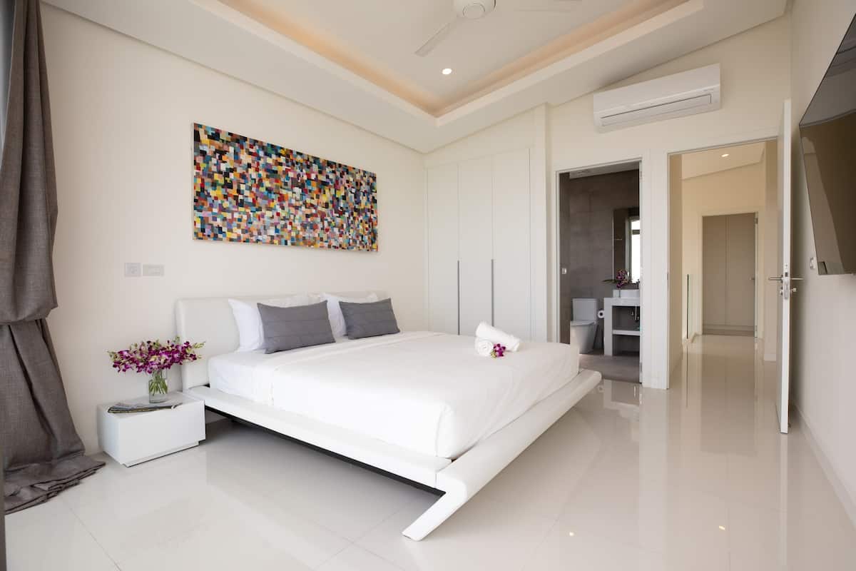 Trendy 4 Bedroom Seaview Pool Villa in Choeng Mon for sale