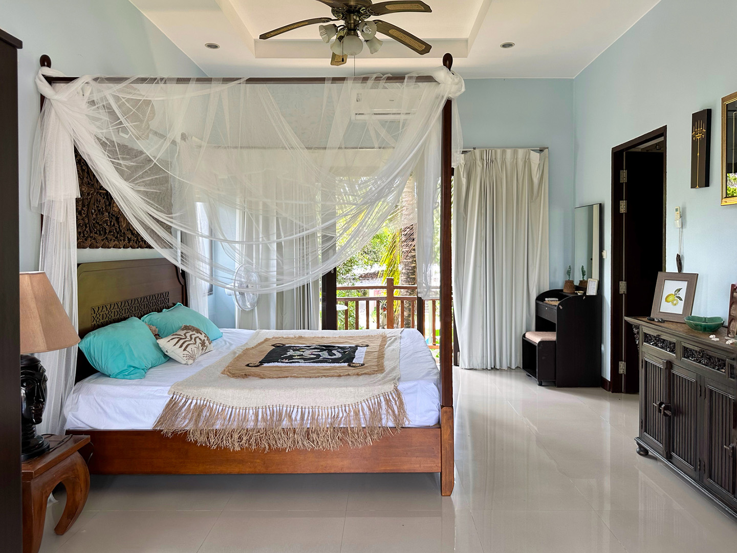 Comfortable 3 Bedroom Garden Pool Villa with 800 sqm land in Maenam for sale