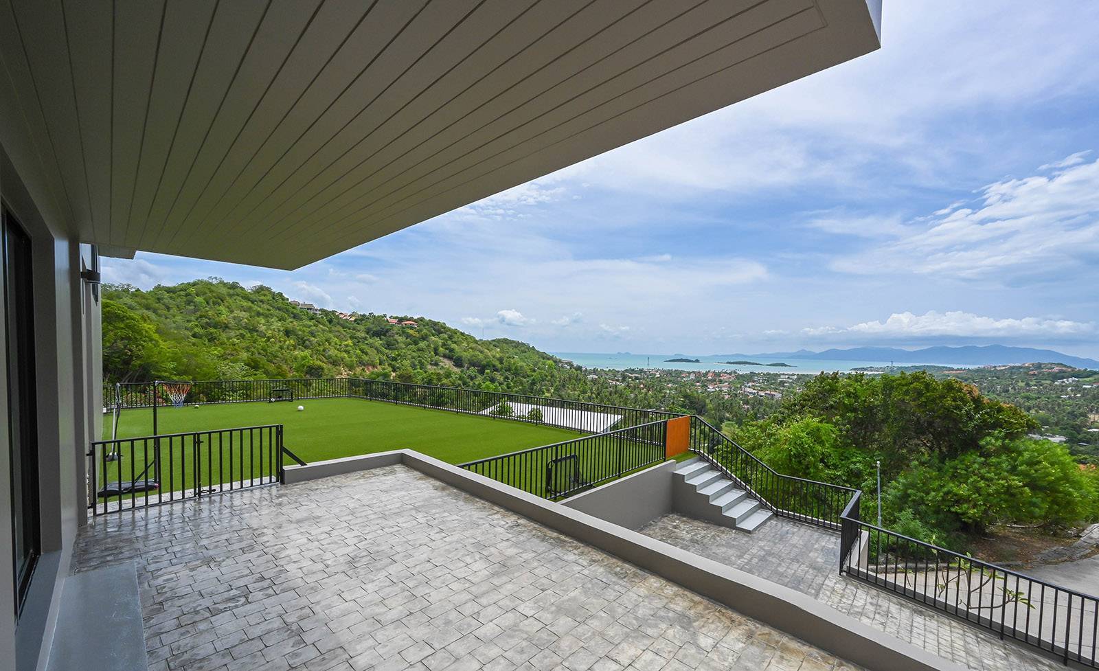 Villa Kelly – Luxury 6 Bedroom Seaview Pool Villa in Plai Laem for sale 