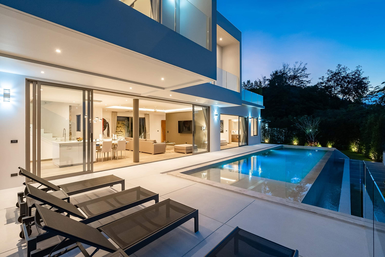 Sophisticated 3+1 Bedroom Seaview Pool Villa in Bophut for Sale