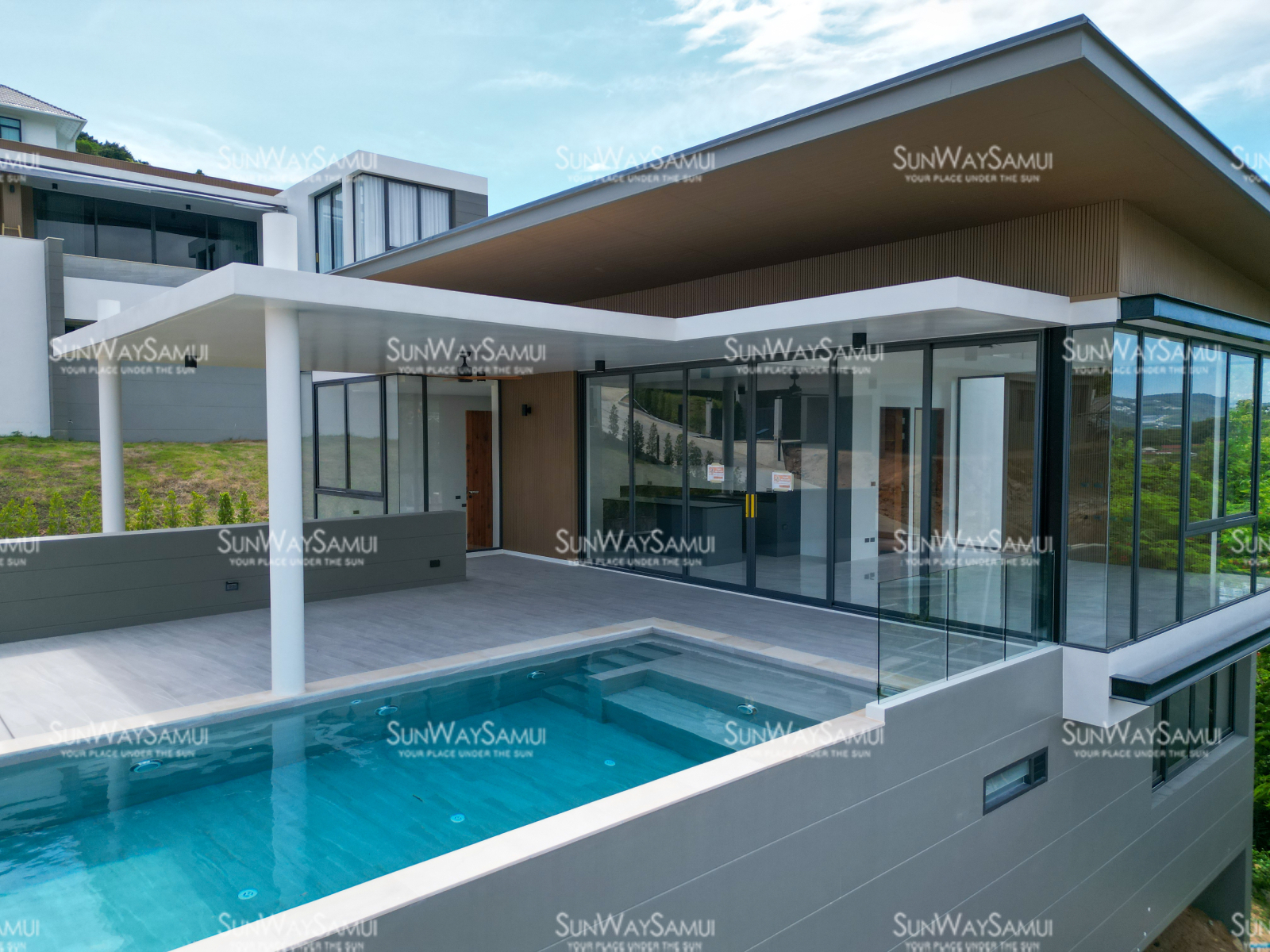 Samui Hillside Village – 3 Bedroom Mountain-view Pool Villa in Bophut for sale 