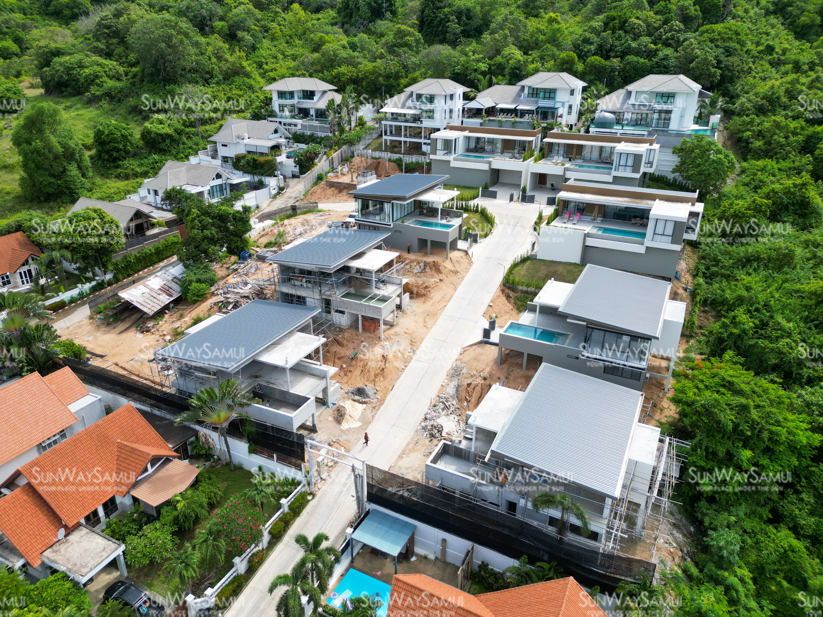 Samui Hillside Village – 3 Bedroom Mountain-view Pool Villa in Bophut for sale 