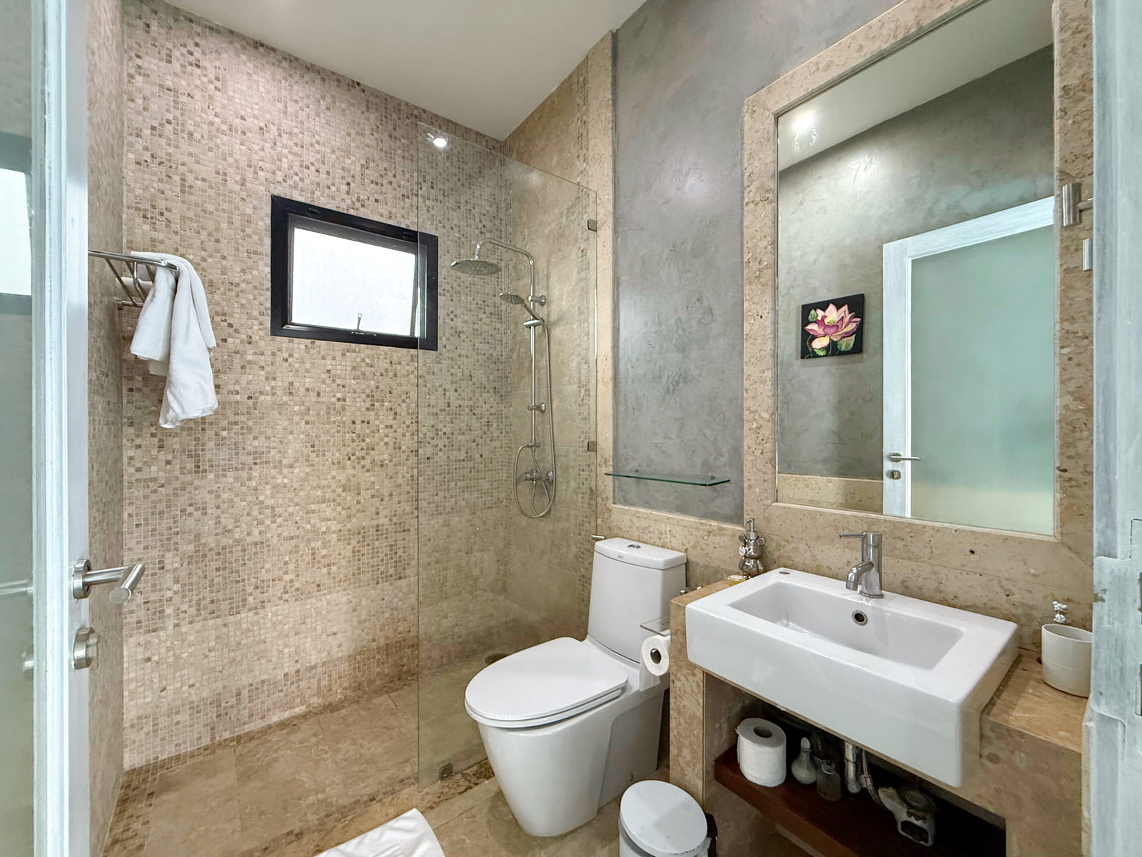 Villa Cannes - 2 Bedroom Garden Pool Villa in Horizon Villas for sale: 2 bedroom Villa Cannes for sale, parking