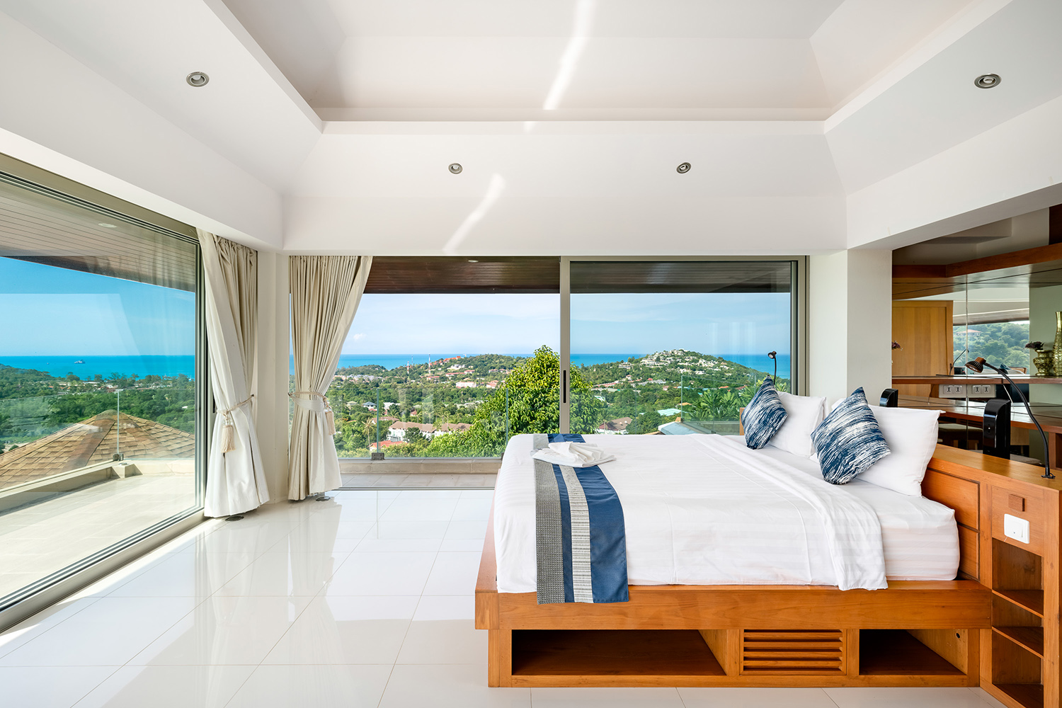 (PRICE REDUCED!) Narai Kiri Villa – Spacious 5 Bedroom Seaview Pool Villa in Plai Laem for sale