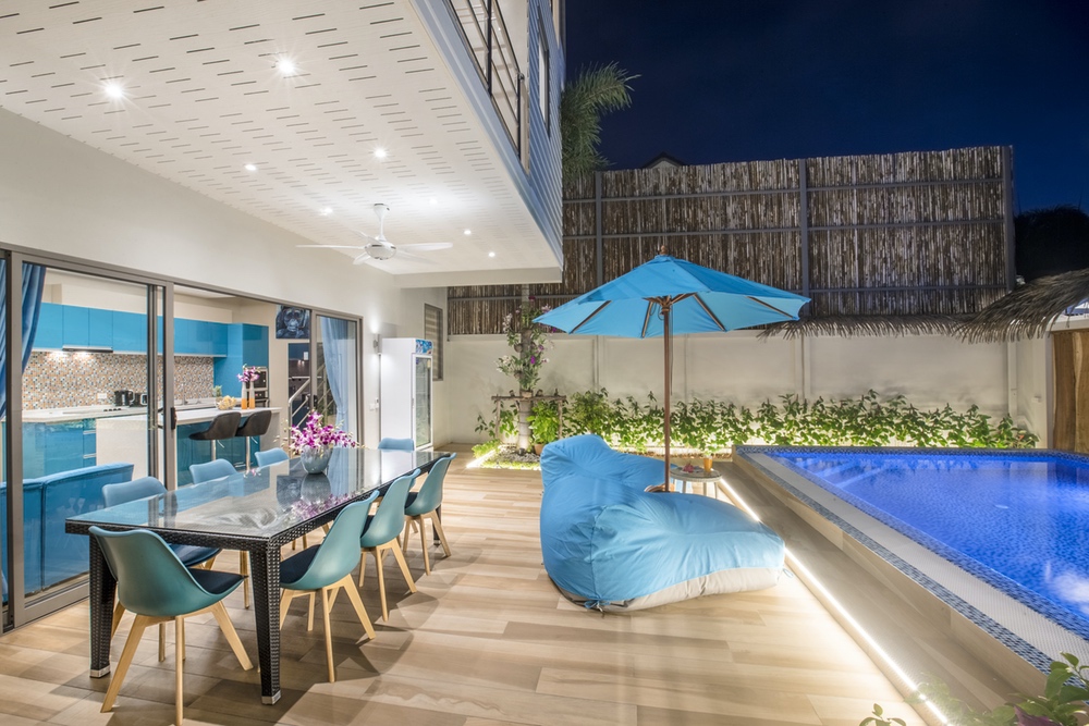 Villa Colibri – Beachside 4 Bedroom Pool Villa in Ban Tai for sale