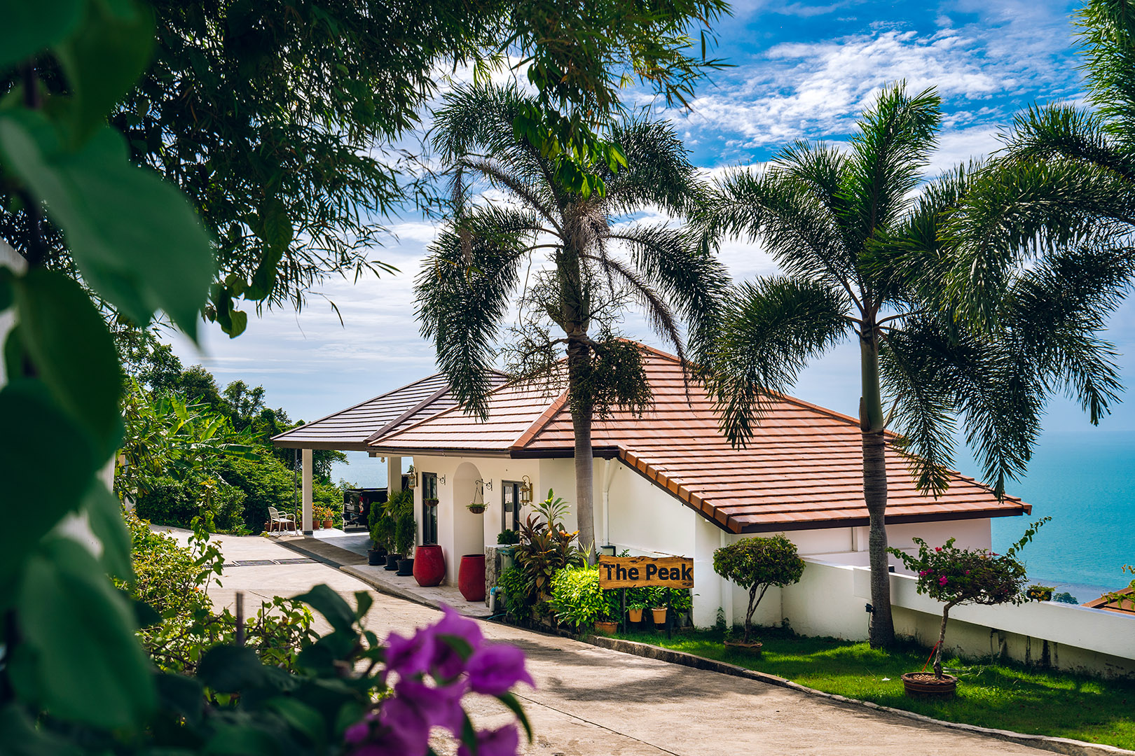 The Peak – Cliffside 5 Bedroom 6 Bathroom Seaview Villa in Bangpor for sale