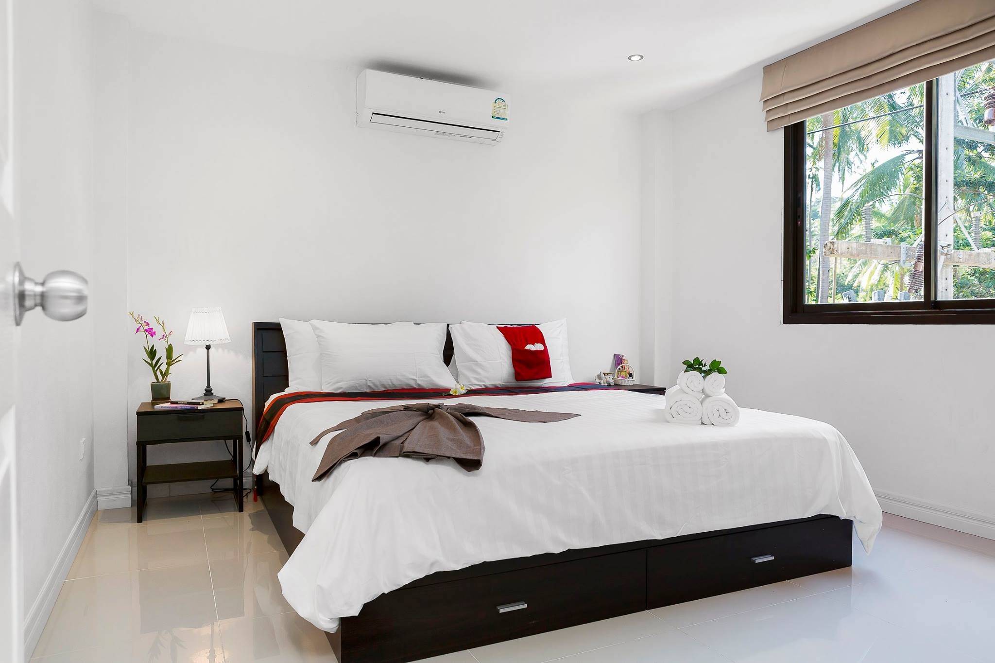 (SOLD) 11 Rooms apartment complex for sale in Chaweng Hills 