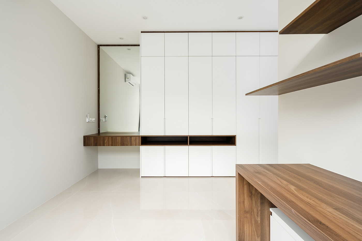 Brand-New 4 Bedroom Seaview Pool Villa in Bang Por for sale