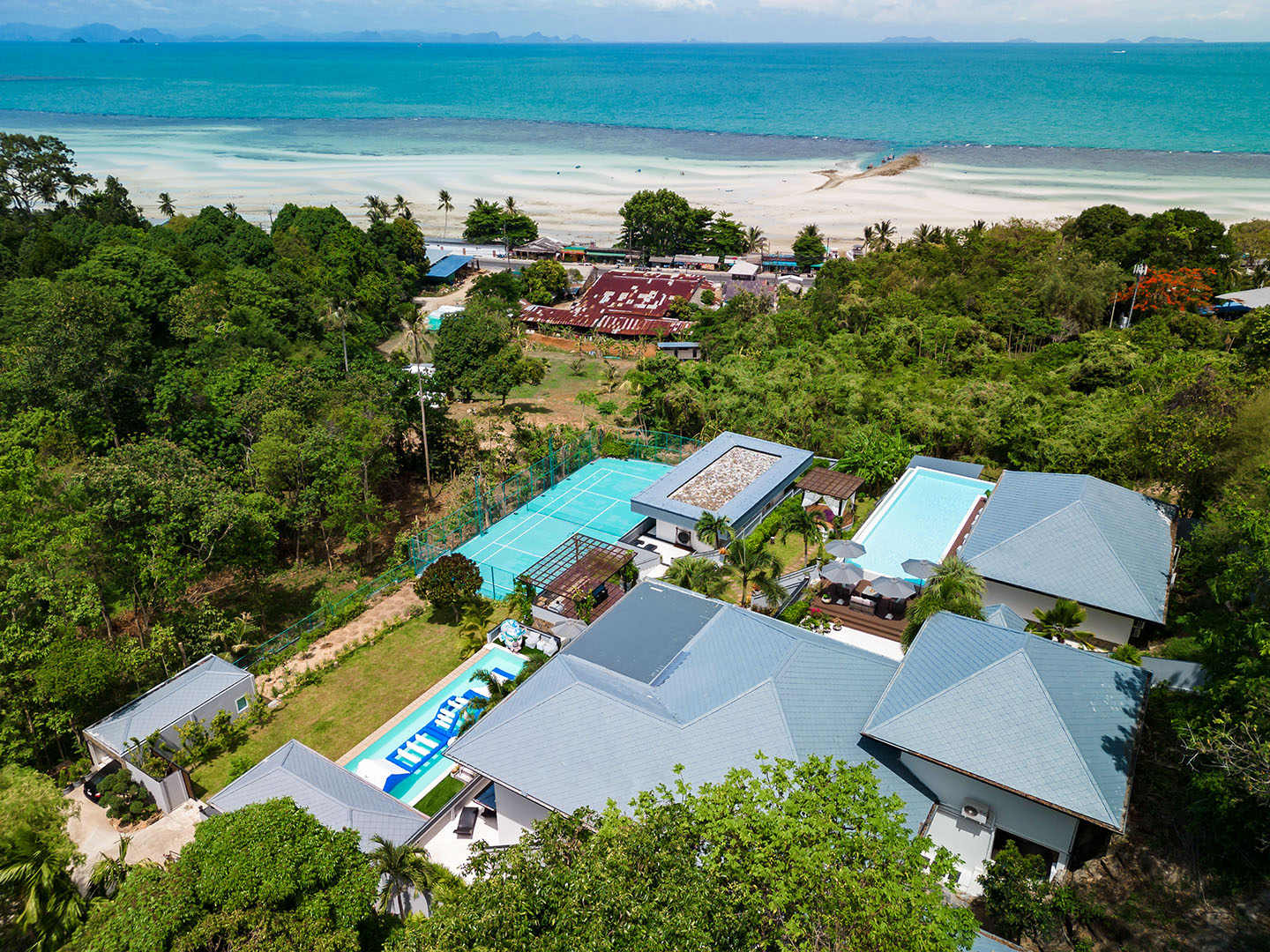 Substantial 9 Bedroom Seaview Pool Villa in Bang Makham for sale