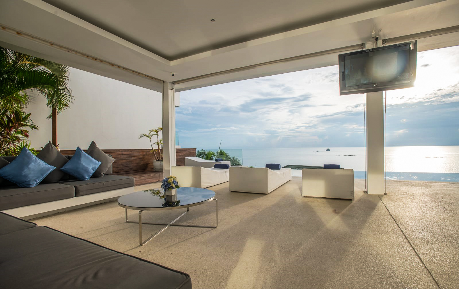 Substantial 7 Bedroom Seaview Pool Villa in Plai Laem for sale: Substantial 7 Bedroom Seaview Pool Villa in Plai Laem for sale