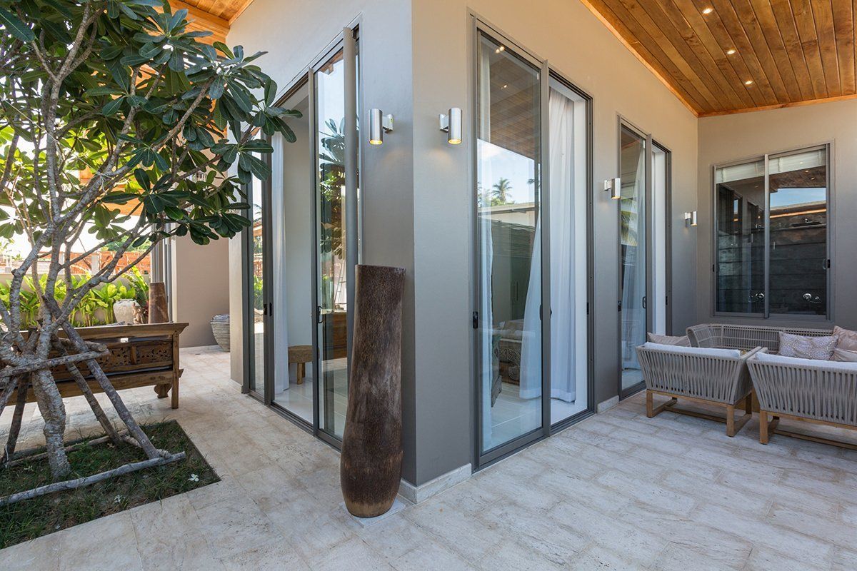 (SOLD) Villa Kirana by Pavana – Luxurious 6 Bedroom Beachfront Villa in Laem Sor for sale