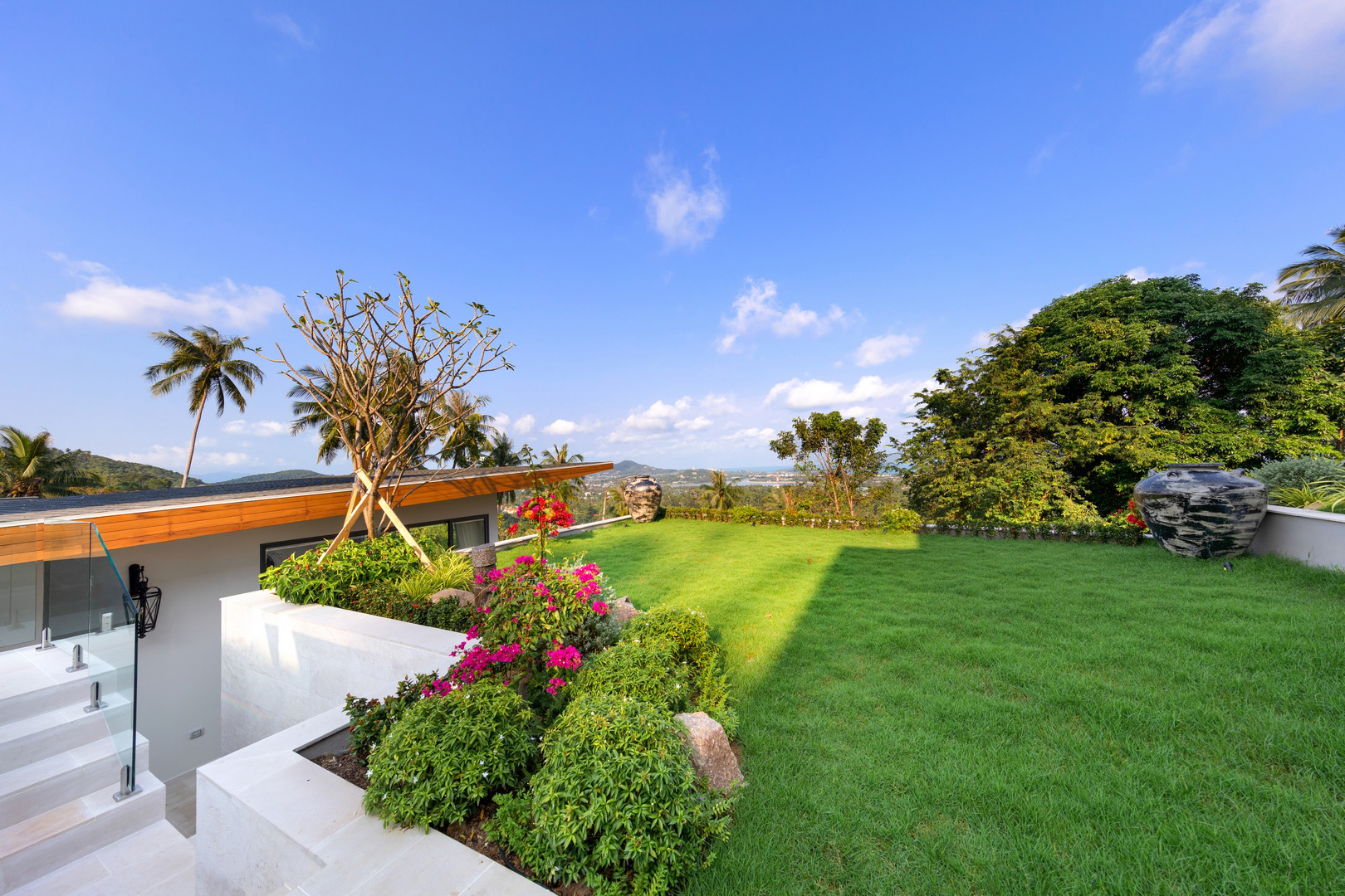 Villa Asi – Astonishing 6 Bedroom Seaview Pool Villa in Chaweng for sale