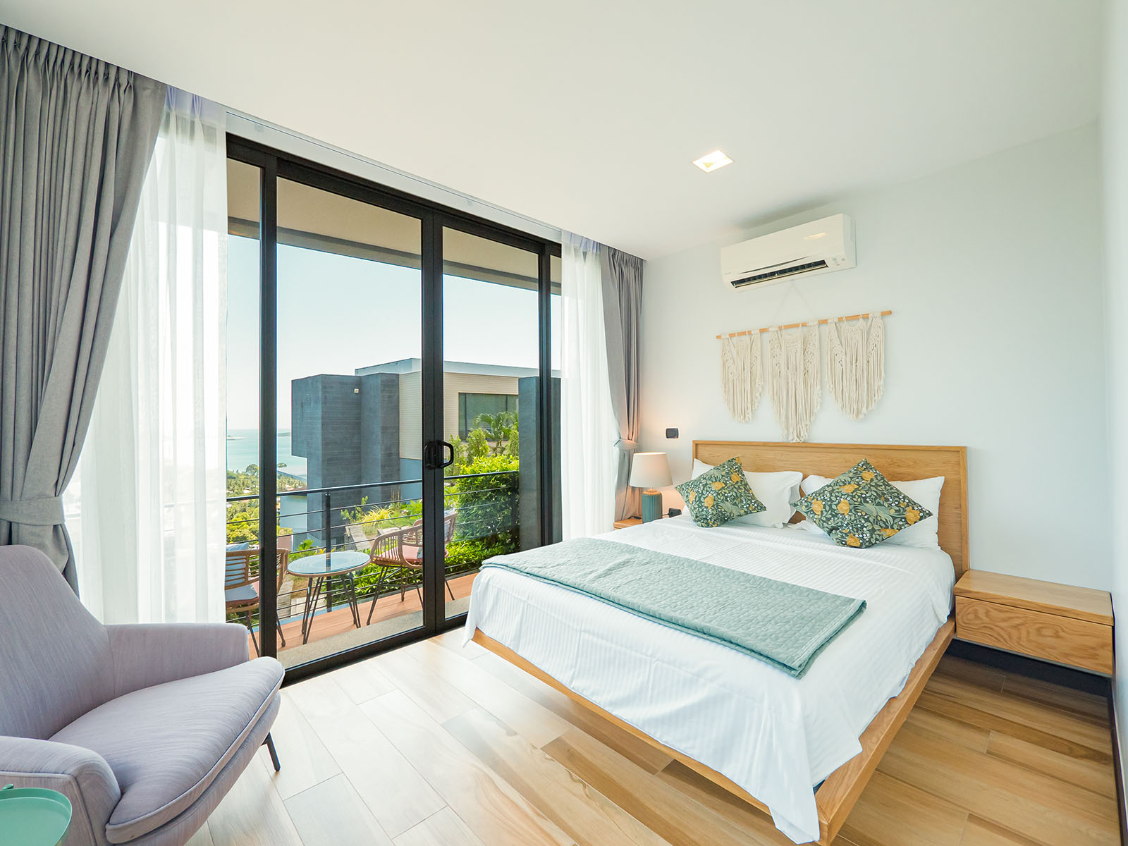 (PRICE REDUCED!) Verano Residence - Contemporary 3+1 Bedroom Seaview Pool Villa in Chaweng Noi for Sale